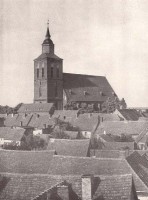 /album/strassen-und-platze/brandenburger-tor-blick-aus-dem-tor-zur-kirche-vor-1928-web-jpg/